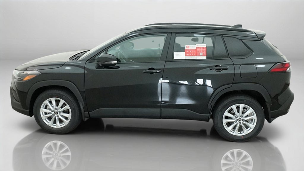New 2026 Toyota Corolla Cross LE FWD image 3