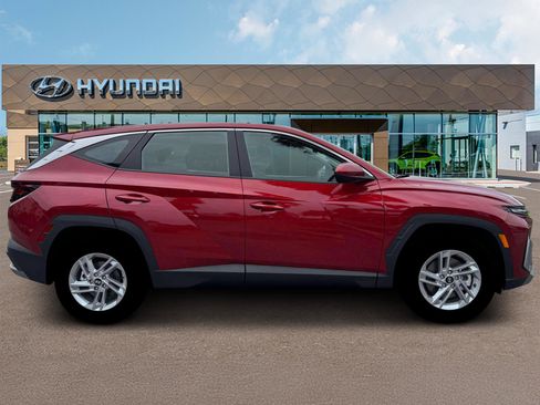 New 2026 Hyundai Tucson SE image 9