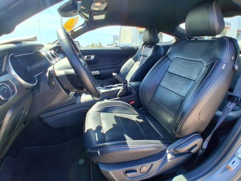 Used 2022 Ford Mustang GT Premium w/ Equipment Group 401A RWD image 17