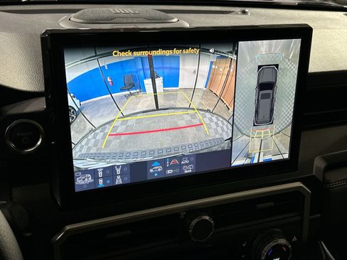 Used 2025 Toyota 4Runner Limited image 23