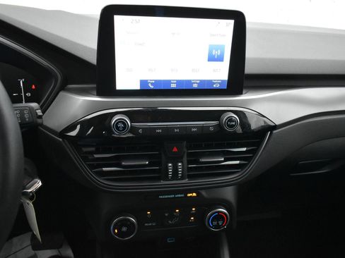 Used 2023 Ford Escape AWD image 26