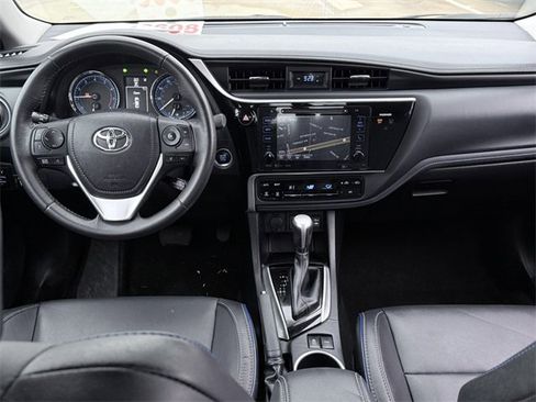 Used 2017 Toyota Corolla XSE image 18