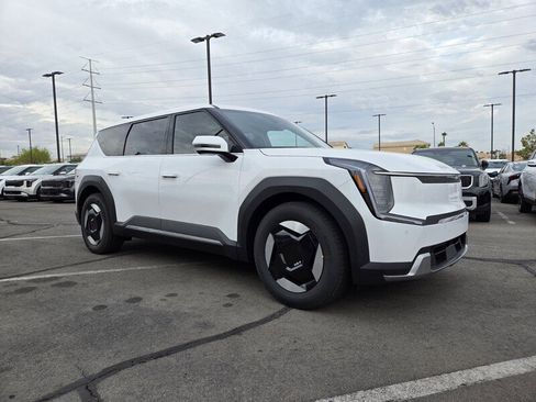 New 2026 Kia EV9 Light image 2