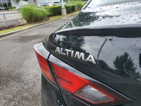 Certified 2023 Nissan Altima 2.5 S FWD image 6