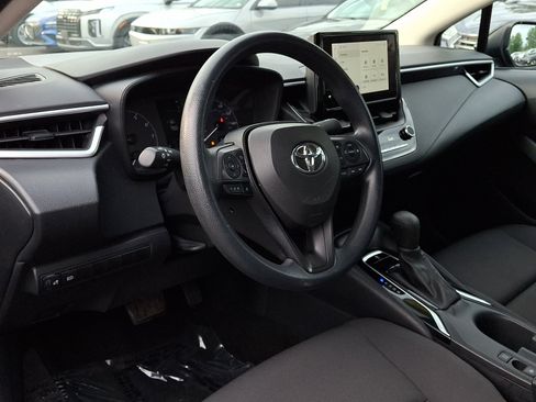 Used 2023 Toyota Corolla LE FWD image 15