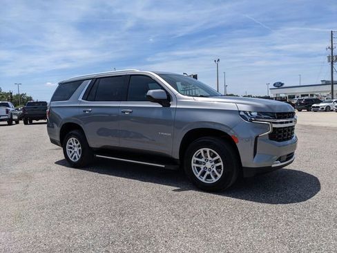 Used 2021 Chevrolet Tahoe LS RWD image 2