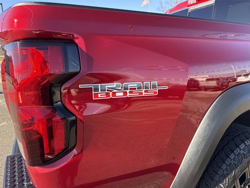 Used 2024 Chevrolet Colorado Trail Boss w/ Advanced Trailering Package image 5