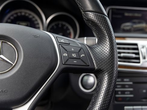 Used 2016 Mercedes-Benz E 350 4MATIC Wagon image 37