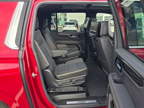 New 2026 GMC Yukon XL Elevation w/ Elevation Premium Package AWD/4WD image 35