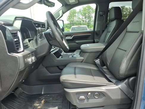 New 2026 GMC Sierra 2500 Denali w/ Denali Reserve Package AWD/4WD image 12