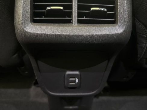 Used 2022 GMC Terrain SLE w/ Driver Convenience Package AWD/4WD image 36