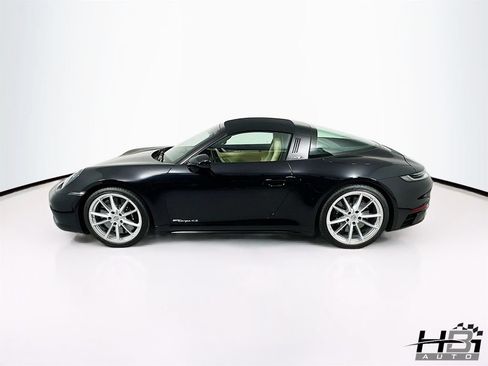 Used 2021 Porsche 911 Targa 4S AWD/4WD image 9