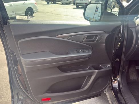 Certified 2023 Honda Passport EX-L image 13