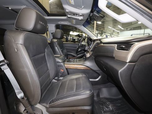 Used 2019 GMC Yukon XL Denali w/ Denali Ultimate Package image 20