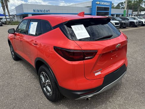 Used 2025 Chevrolet Blazer LT FWD image 14