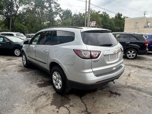 Used 2013 Chevrolet Traverse LS FWD image 10