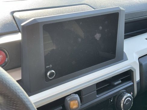 Used 2024 Toyota Tacoma TRD Off-Road image 10