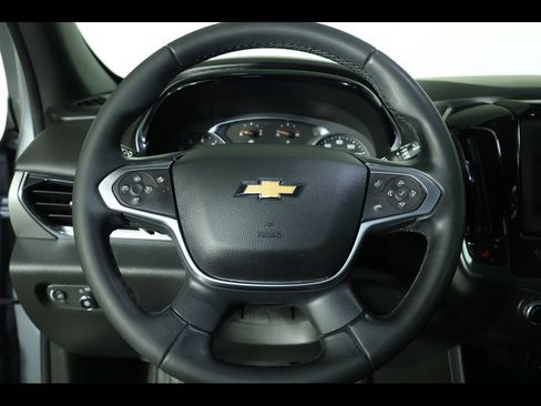 Used 2023 Chevrolet Traverse LT image 22