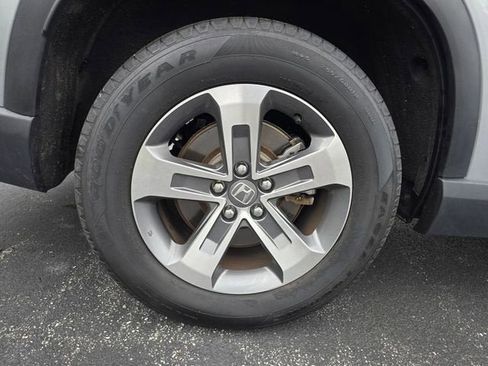 Used 2025 Honda Pilot EX-L image 12