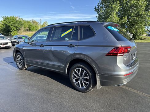 Used 2021 Volkswagen Tiguan S image 3