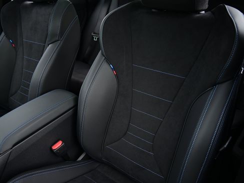 Used 2026 BMW 228i w/ Technology Package image 8