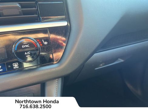 Used 2022 Nissan Pathfinder SL image 18