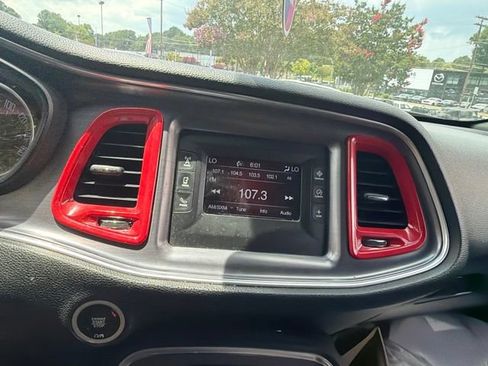 Used 2016 Dodge Challenger SXT w/ Driver Convenience Group RWD image 16