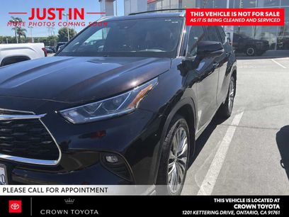 Used 2022 Toyota Highlander Platinum