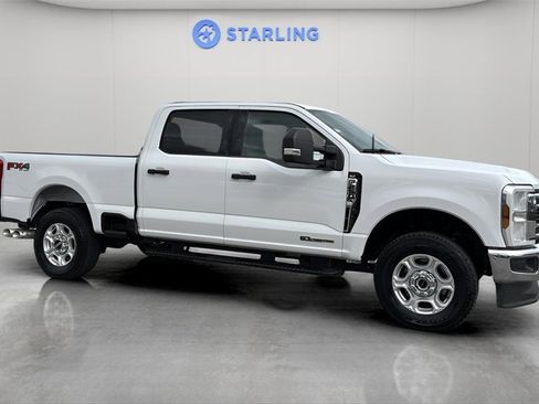 Used 2025 Ford F250 XLT w/ FX4 Off-Road Package image 12