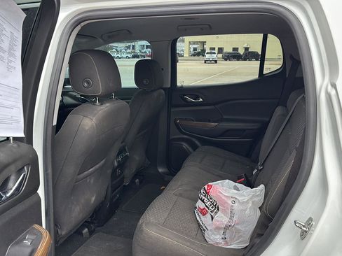 Used 2019 GMC Acadia SLE w/ Driver Alert Package I image 9