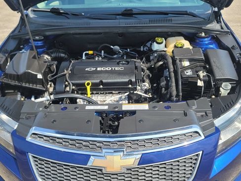 Used 2013 Chevrolet Cruze LS FWD image 20