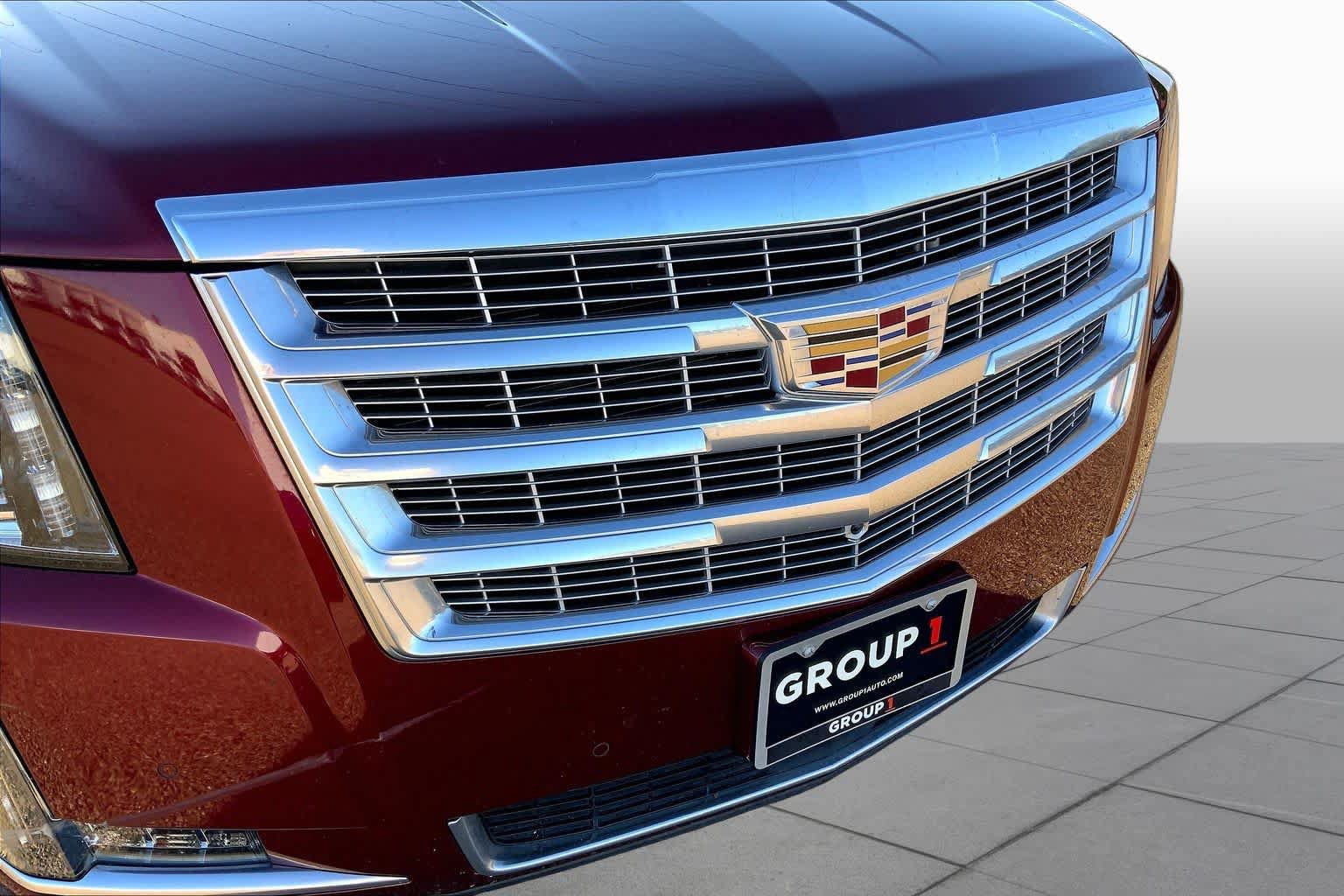 Used 2018 Cadillac Escalade ESV Premium Luxury w/ LPO, Radiant Package AWD/4WD image 28
