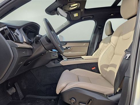 New 2026 Volvo XC90 B6 Ultra image 23