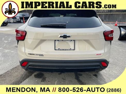 New 2026 Chevrolet Trax RS w/ Sunroof Package image 11