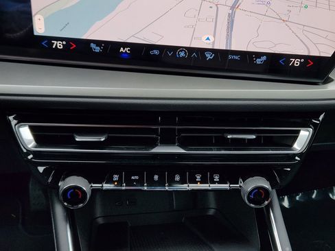 New 2026 Chevrolet Traverse LT w/ Driver Confidence Package image 19