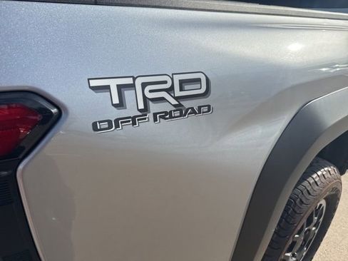 Used 2024 Toyota Tacoma TRD Off-Road image 4