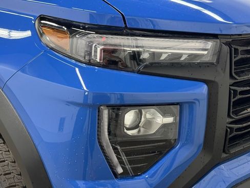 New 2025 GMC Canyon Elevation w/ Convenience Package image 16