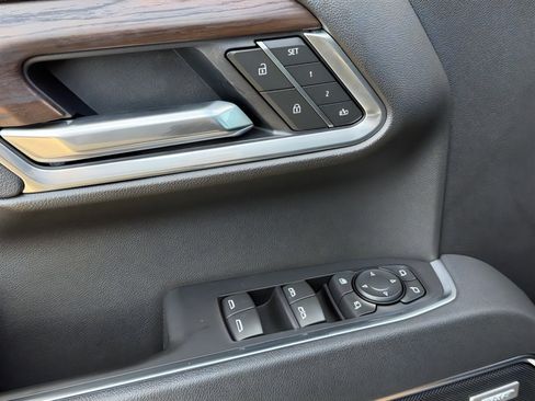 Used 2026 GMC Sierra 1500 SLT w/ SLT Premium Package image 23