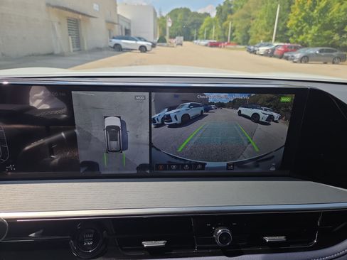 Used 2026 INFINITI QX80 4WD w/ Sport Exterior Package image 14