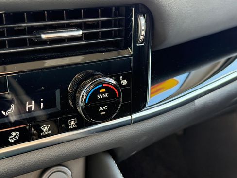 Certified 2023 Nissan Rogue SL w/ SL Premium Package image 17