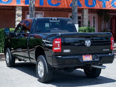 Used 2024 RAM 2500 Big Horn w/ Level 2 Equipment Group AWD/4WD image 6