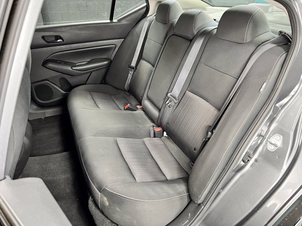 Used 2024 Nissan Altima 2.5 S FWD image 17