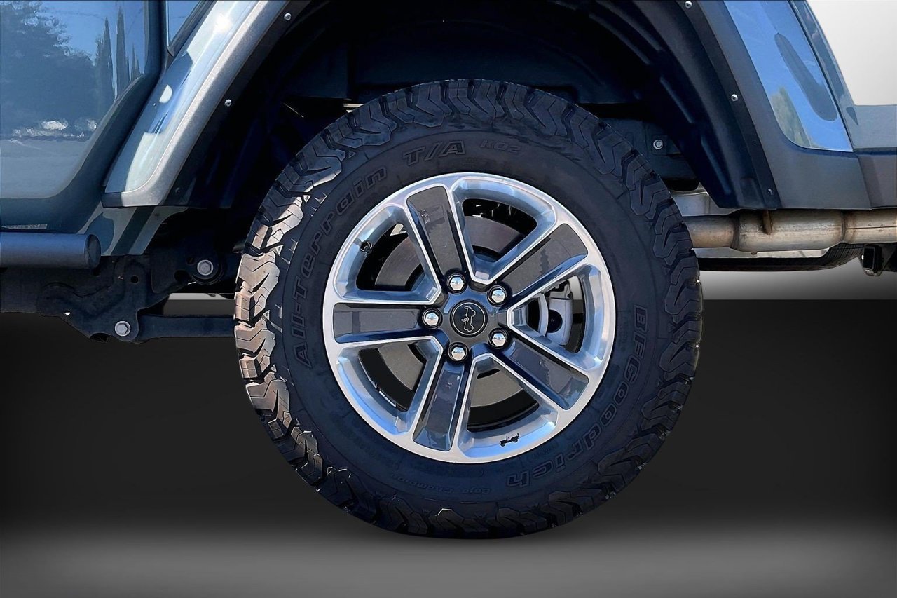 Certified 2024 Jeep Gladiator Sport w/ Premium Package AWD/4WD image 34