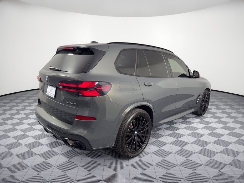 Used 2024 BMW X5 xDrive40i w/ Executive Package AWD/4WD image 9