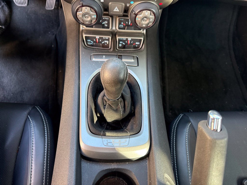 Used 2015 Chevrolet Camaro SS w/ SS Performance Package RWD image 9