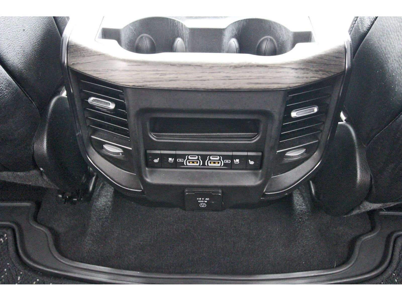Used 2025 RAM 1500 Limited AWD/4WD image 15