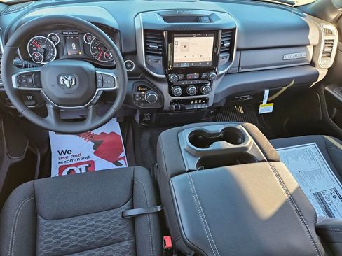 New 2026 RAM 1500 Big Horn AWD/4WD image 9