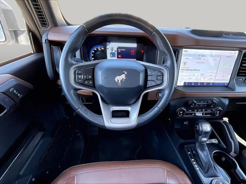 Used 2024 Ford Bronco Outer Banks AWD/4WD image 6