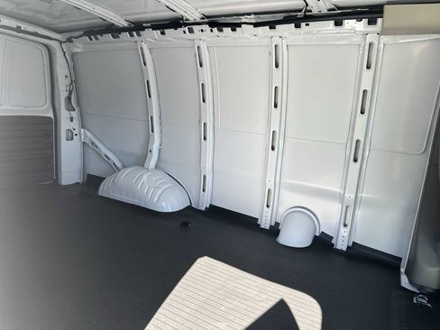 New 2025 Chevrolet Express 2500 w/ Enhanced Convenience Package image 18