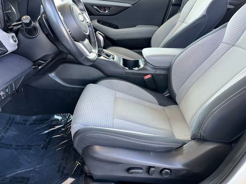 Used 2023 Subaru Outback Premium image 15